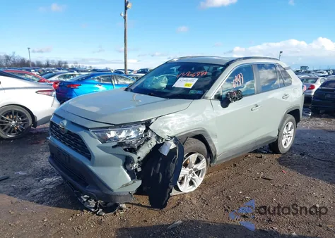 2020 Toyota Rav4 Xle z USA, uszkodzony, nr VIN 2T3P1RFV7LW101166